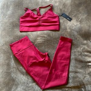 Savvi Addy & Indi Bra & Leggings Set M 🍎 Red NWT ✨